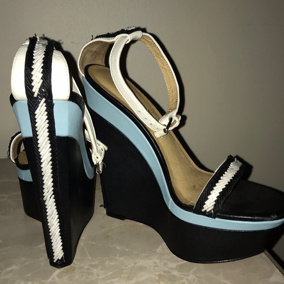 L.A.M.B. white/blue/black colorblock beaded wedges - Picture 4 of 7